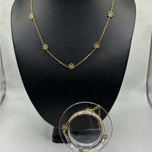 Gold Daisy Chain Necklace and Bracelet Set